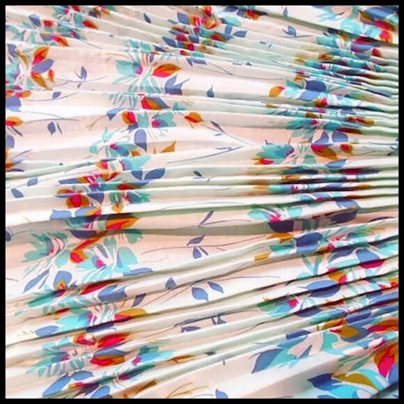 Vintage Pin Up Apron Atomic Floral Pleated MCM Deadstock NWT - Picture 7 of 13